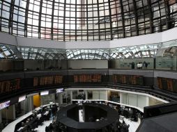 El principal indicador de la Bolsa Mexicana de Valores, el IPC, se ubicó en 43 mil 257.54 unidades. EFE / ARCHIVO