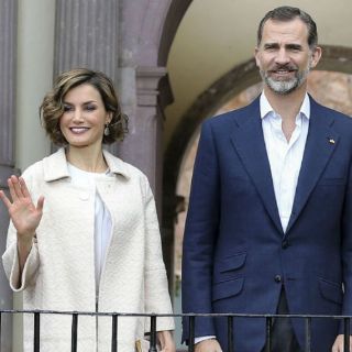Los reyes de España posponen viaje a Reino Unido