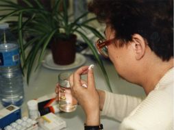 Los principales motivos por los que los mexicanos se automedican son la idea de una pronta sanación y el costo de los medicamentos. EL INFORMADOR / ARCHIVO