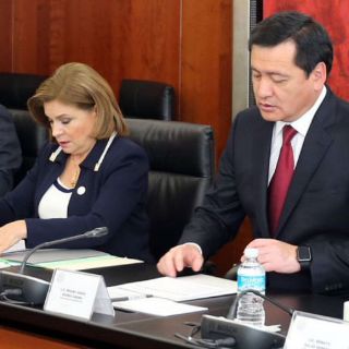 Titulares de la Segob y PGR comparecen por recaptura del 'Chapo'