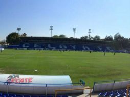 Un equipo de peritos forenses acudió al recinto deportivo para el levantamiento de huellas y otras evidencias. FACEBOOK / Club Celaya FC