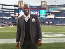 El miembro del Salón de la Fama consideró que la afición mexicana merece un equipo por la pasión que imprimen en los partidos. TWITTER / @DeionSanders