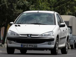 El impulso de modelos con motor diesel será fundamental para Peugeot durante este año. AFP / ARCHIVO