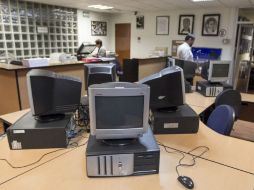 En las oficinas del Congreso hay 244 computadoras que 'adornan' los escritorios, pues son tan viejas que ya no se pueden utilizar. EL INFORMADOR / R. Tamayo