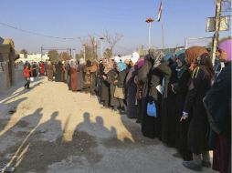 Mientras el diálogo de paz sobre Siria se ha suspendido, los sirios continúan abandonando el país. EFE / A. Rain