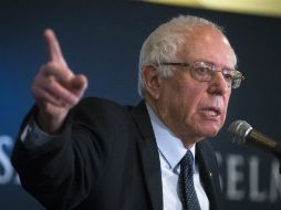 Bernie Sanders ahora está sólo a dos puntos de distancia de Hillary Clinton. AP / J. Minchillo