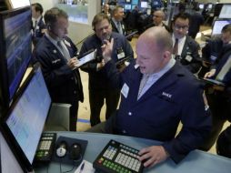 Los títulos de las empresas tecnológicas resultaron golpeados, los inversionistas se deshicieron de sus acciones en varios sectores. AP / R. Drew