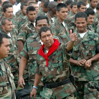 Liberan a fundador de paramilitarismo en Colombia