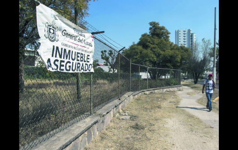 El Polvorín. El viernes se realizó un operativo para recuperar el primer terreno, ubicado en avenida Patria y la calle Ávila Camacho. EL INFORMADOR / R. Tamayo