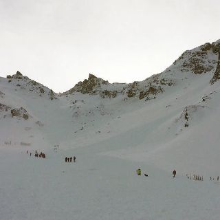 Mueren cinco esquiadores en avalancha en Austria