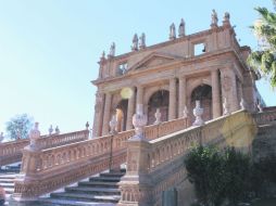 Templo del calvario. Hermoso a la vista y dueño también de una privilegiada posición en la urbe alteña. EL INFORMADOR / F. González
