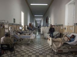 Los servicios de consulta y hospitalización resultan insuficientes para el número de casos que a diario se reciben. EL INFORMADOR / R. Tamayo