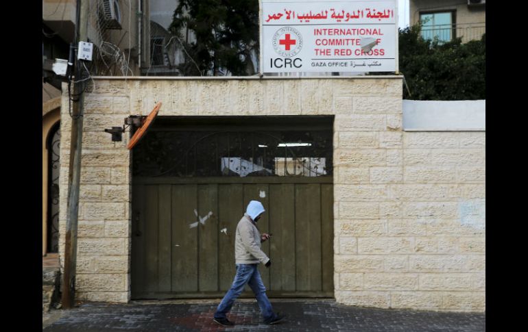 La organización humanitaria rechazó intervenir para salvar la vida del preso Al Qeiq, que se debate entre la vida y la muerte. AP / A. Hana