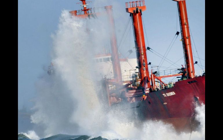 Personal del Ejército Mexicano, la Marina y Protección Civil acudieron al sitio. AFP / ARCHIVO