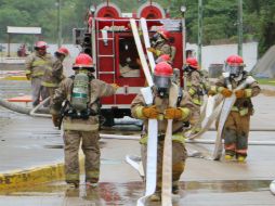 Protección Civil y Bomberos de la zona acudieron al lugar para apagar el fuego. NTX / ARCHIVO