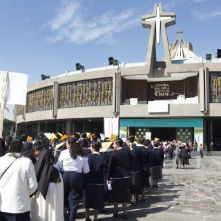El Papa lleva consigo medalla de la Virgen de Guadalupe