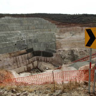 Ven 'riesgosa' contratación para analizar la presa El Zapotillo