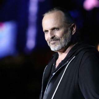 Miguel Bosé obtiene 400 mil euros por obras de Picasso
