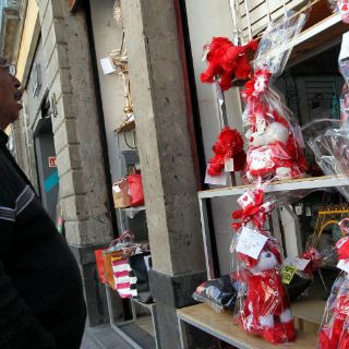 Mexicanos gastarían hasta 600 pesos por regalo en Día del Amor