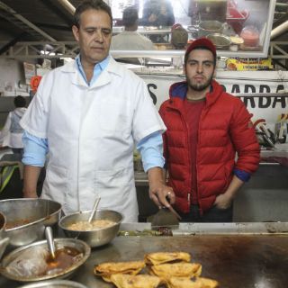 Comerciantes ven complicaciones en su retorno al Mercado Corona