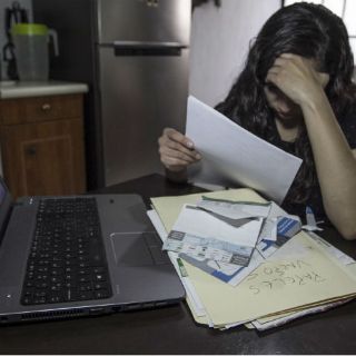 Pierde casa, auto y muebles… y todavía no recibe el divorcio