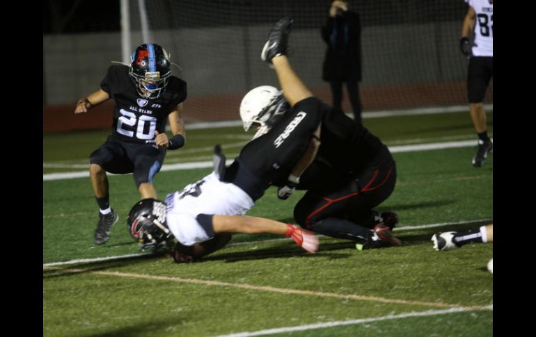 Una conmoción cerebral puede ser causada por accidentes en deportes, especialmente los de contacto. EL INFORMADOR / ARCHIVO