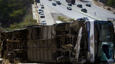 El transporte llevaba al Huracán al aeropuerto de Maiquetía, tras eliminar al Caracas en la fase previa de la Copa Libertadores. EFE / M. Gutiérrez