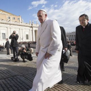 El PRI solicita suspender sus 'spots' durante visita del Papa