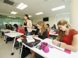 Las carreras de ingeniería y arquitectura reciben cada vez a más mujeres. EL INFORMADOR / ARCHIVO