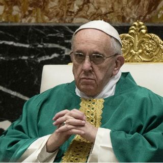 Preparan silla que utilizó Juan Pablo II para el Papa Francisco