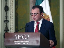 Luis Videgaray tomará medidas junto con el Banxico para enfrentar la caída de los precios internacionales del petróleo. SUN / ARCHIVO