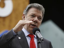 Santos dice que ELN no tiene la capacidad para cumplir con las amenazas que le están haciendo algunos ciudadanos. AP / ARCHIVO
