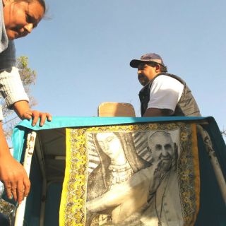 Más de 800 personas esperan al Papa en la Nunciatura