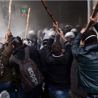 Agricultores griegos rechazan reforma a pensiones