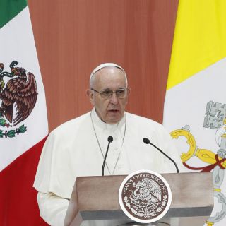 Vengo como misionero de misericordia y paz, dice el Papa