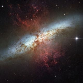 Hallan uno de los agujeros negros más masivos jamás encontrados