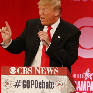 Trump se enzarza con Jeb Bush en debate republicano