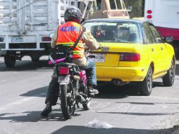 Obligatorio. Hasta que se autoricen los cambios, deberán portar la prenda reflejante. EL INFORMADOR / A. García
