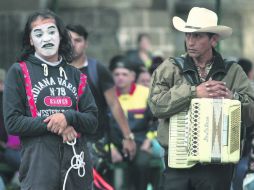 Veterano. Óscar Pérez ofrece su espectáculo en Plaza Universidad. EL INFORMADOR / F. Atilano