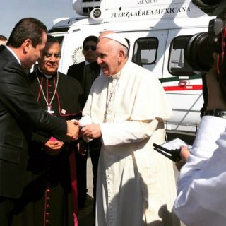 Eruviel Ávila llega a Ecatepec por misa del Papa