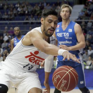Gustavo Ayón y Real Madrid ganan a Gipuzkoa en Liga Endesa