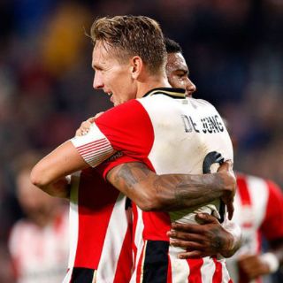 Con Moreno, PSV gana de visita y recupera el liderato en Holanda