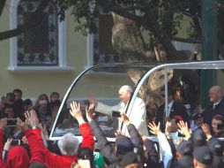 Sobre Insurgentes Sur, los católicos quieren volver a ver a Su Santidad. NTX / N. Tavira