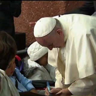 El Papa Francisco llega al Hospital Infantil