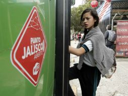 En promedio, cada día 800 usuarios utilizan el internet inalámbrico a bordo de la ruta 368. EL INFORMADOR / E. Barrera