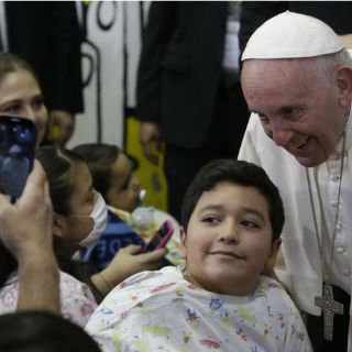 La 'cariñoterapia' puede ser la mejor medicina, afirma el Papa
