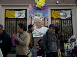Los fieles de San Cristobal de las Casas esperan la llegada del Pontífice esta mañana. AP / M. Castillo