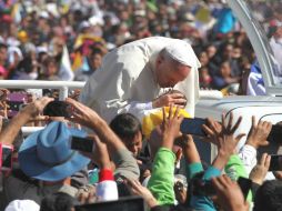 El Pontífice fue recibido por cientos de personas en su primer día en Chiapas. NTX / J. Lira