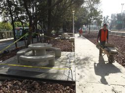 El proyecto debió estar concluido ayer; aún hay trabajadores en la zona. EL INFORMADOR / E. Barrera