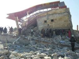 Ayer, un hospital apoyado por la organización Médicos sin Fronteras fue destruido durante un ataque aéreo en Idlib. EFE / MSF
